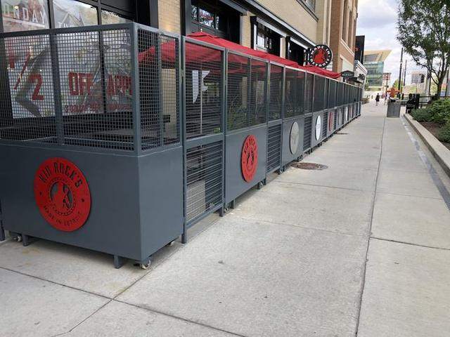 Rolling steel planters
